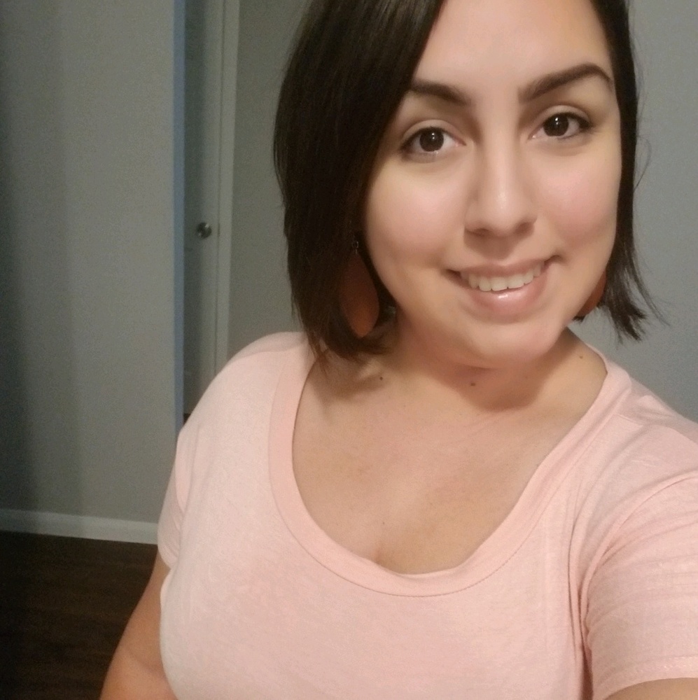 Meet your Posher, Emily